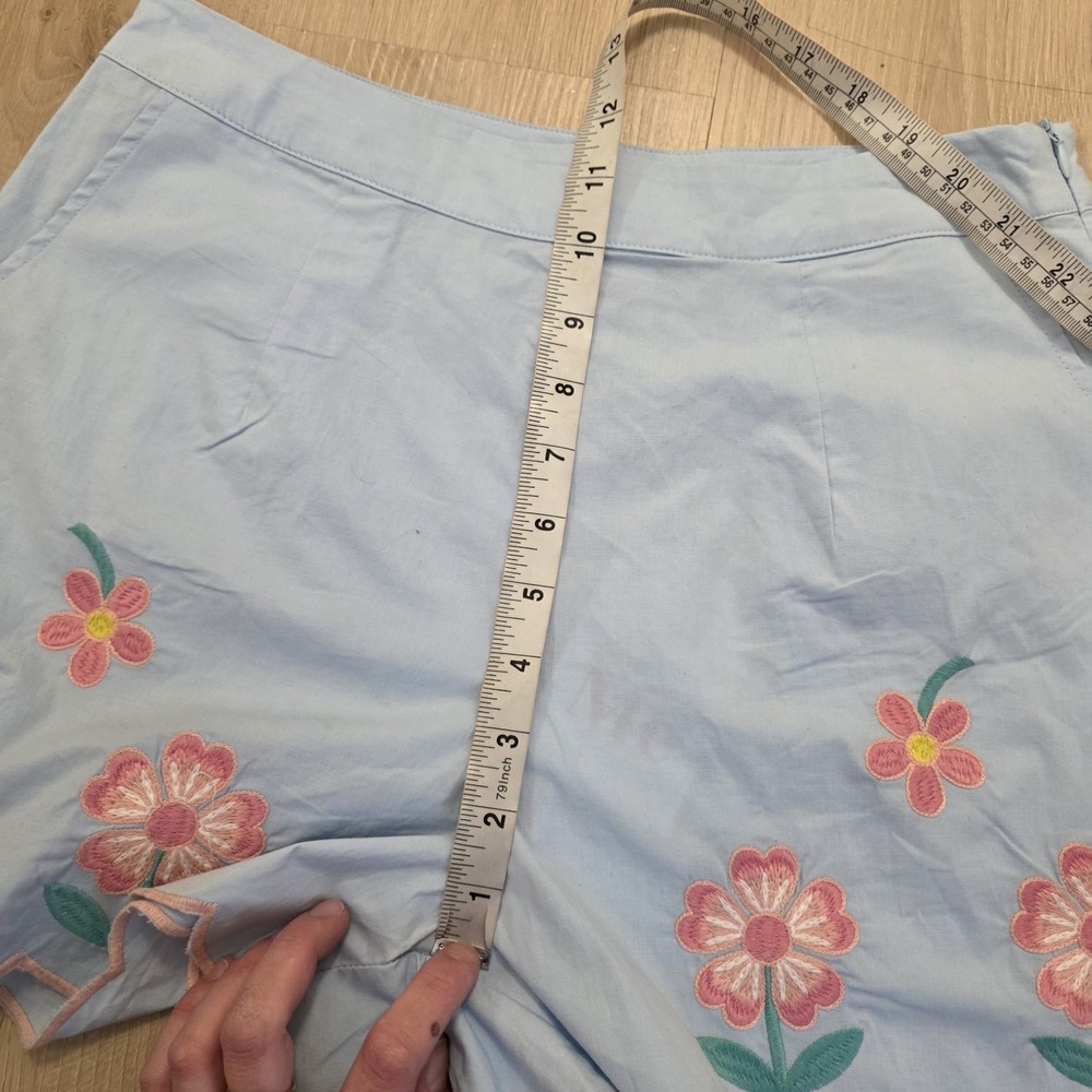 So Me Blue Pink Flower Embroidered Scalloped Summer Crop Top & Shorts Set Size L - Picture 9 of 10
